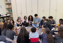 Alunos participando do Projeto Cultura afro-brasileira