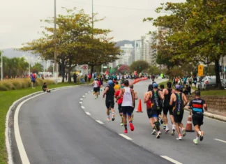 Maratona Internacional de Floripa movimenta a capital neste fim de semana Atletas participando da Maratona Internacional de Floripa