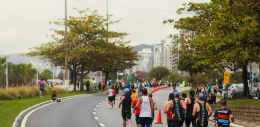 Maratona Internacional de Floripa movimenta a capital neste fim de semana Atletas participando da Maratona Internacional de Floripa