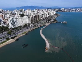 Parque Urbano e Marina Beira-Mar Norte completam um mês de obras com mais de 20% de avanço físico Foto das obras do Parque Urbano e Marina Beira-Mar Norte em Florianópolis