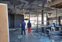 Prédio na Beira-Mar de São José é alvo de vandalismo e furtos Agentes da Guarda municipal de São José em vistoria ao prédio na Beira-mar de São José