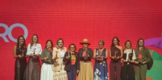 Vencedoras da 9ª edição do Prêmio Mulheres do Agro durante cerimônia de premiação