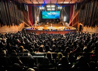 Camerata Florianópolis em apresentação na semifinal do Santa Catarina Canta