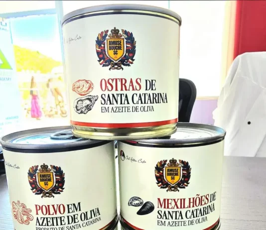 Florianópolis certifica primeira indústria de ostras e mexilhões enlatados do Brasil Foto dos enlatados de ostras e mexilhões