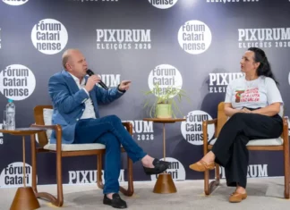 Gelson Merisio defende fortalecimento do funcionalismo e revisão das isenções fiscais Gelson Merisio participando da sabatina com servidores estaduais de Santa Catarina