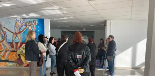 Em ato na Prefeitura de São José, servidores denunciam falhas no plano de saúde e cobram providências Servidores de São José participam de ato na Prefeitura para cobrar providências sobre falhas no plano de saúde da categoria.