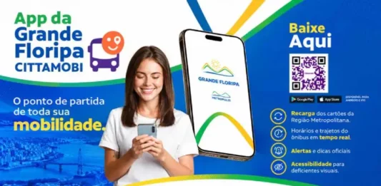 Novo aplicativo reúne serviços do transporte coletivo da Grande Florianópolis Arte de divulgação do novo aplicativo de transporte coletivo da Grande Florianópolis mostra passageira usando celular e destaca serviços como horários em tempo real, recarga de cartões e acessibilidade.