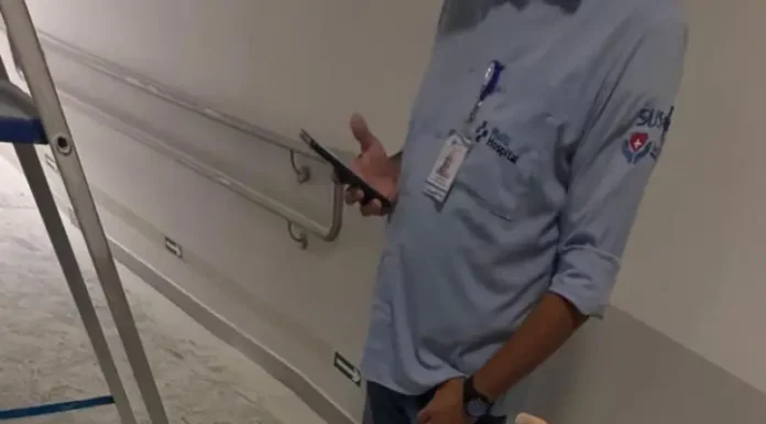 Foto de componente elétrico derretido no princípio de incêndio no Multihospital de Florianópolis