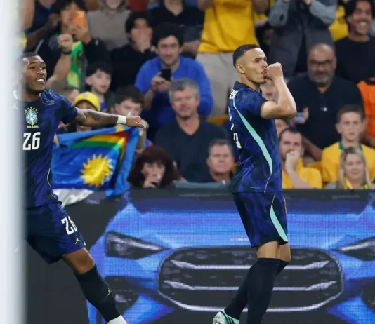 Seleção Brasileira comemora durante amistoso contra a Austrália.