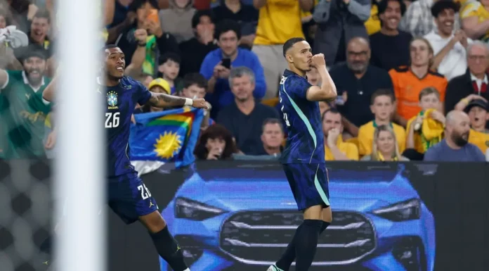 Seleção Brasileira comemora durante amistoso contra a Austrália.