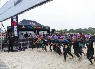 Ironman 70.3 reúne 1.800 atletas em Florianópolis e provoca mudanças no trânsito neste domingo Atletas participam da largada do IRONMAN 70.3 em Florianópolis, acompanhados pelo público na praia.