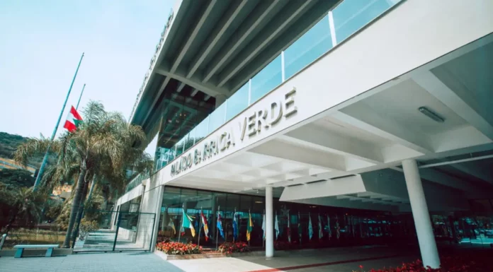 Alesc terá 35% de renovação na próxima legislatura Fachada do Palácio Barriga-Verde, sede da Assembleia Legislativa de Santa Catarina (Alesc), que terá 35% de renovação na próxima legislatura.