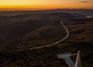 Paisagem da Serra catarinense ao amanhecer ilustra a previsão de temperaturas abaixo de zero e possibilidade de geada em Santa Catarina.