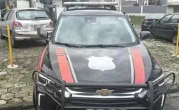 Viatura da Guarda Municipal de São José, que prendeu um homem suspeito de furtar um estabelecimento comercial no bairro Campinas.