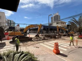 Rua Victor Meirelles é interditada para obras de macrodrenagem em São José Máquinas e trabalhadores atuam nas obras de macrodrenagem que provocam a interdição de trecho da Rua Victor Meirelles, no bairro Campinas, em São José.